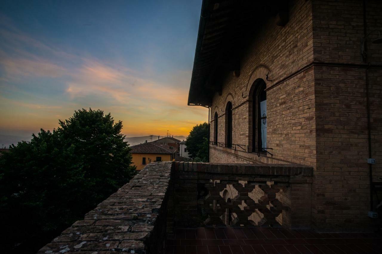 Appartamenti Villa Mascagni Βολτέρρα Εξωτερικό φωτογραφία
